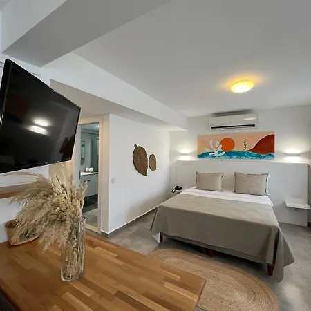 Hotel Gumusluk Szálloda