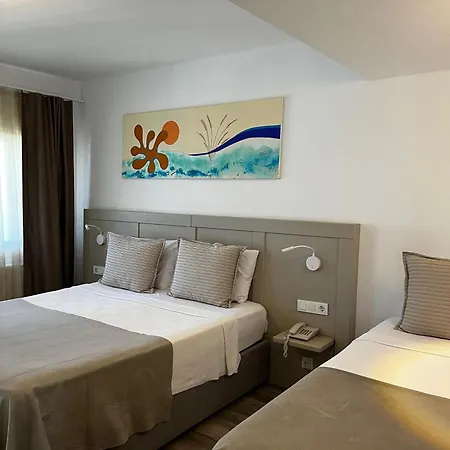 Hotel Gumusluk מלון גומושלוק