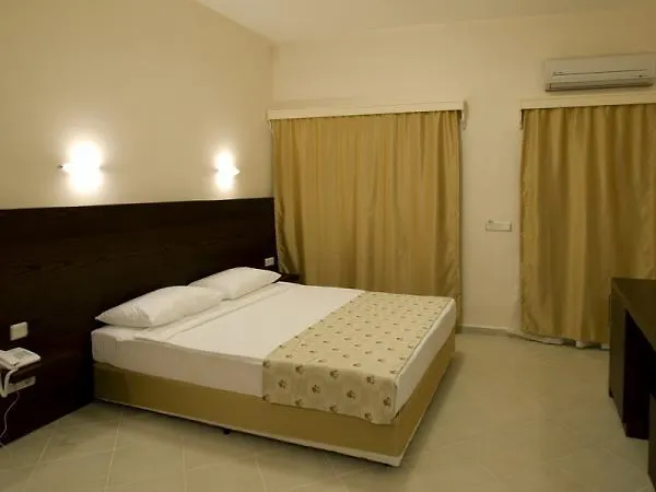 Hotel Gumusluk 3* גומושלוק