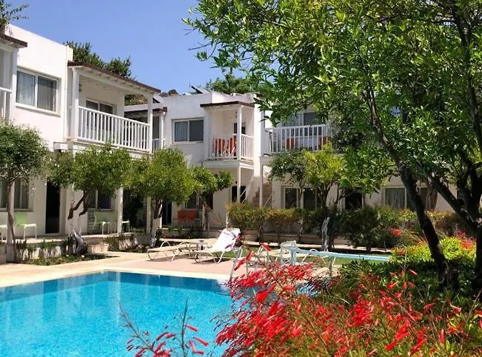 מלון Hotel Gumusluk