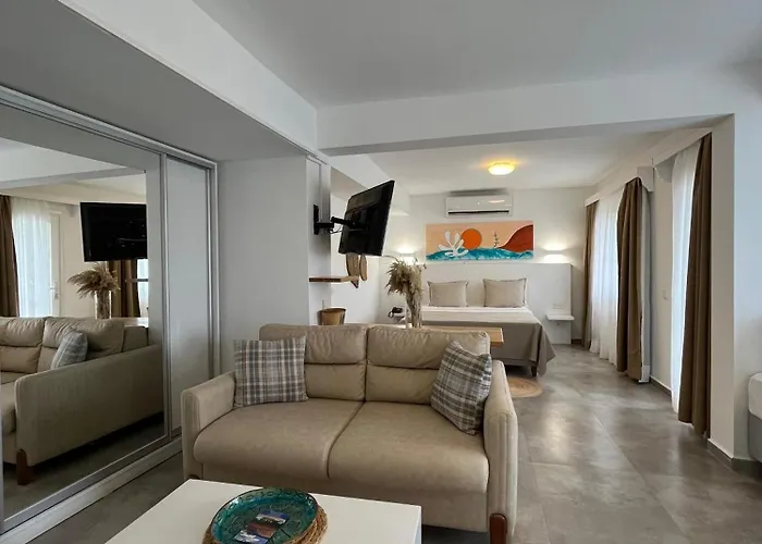 Hotel Gumusluk ホテル ギュムシュルク