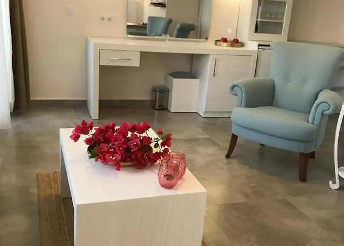 ホテル Hotel Gumusluk